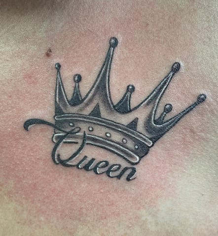 Joanna Szpernoga - Crown Tattoos