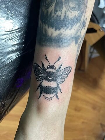 Bethany Hoff - Bee Tattoo