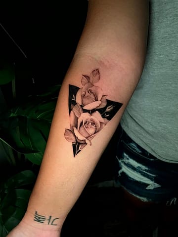Allyssa-Bollmann- Flower -Tattoos